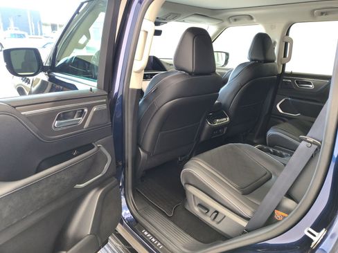 New 2025 INFINITI QX80 Luxe image 18