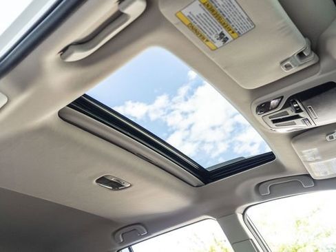 Used 2021 Subaru Outback Touring w/ Popular Package #2 image 14