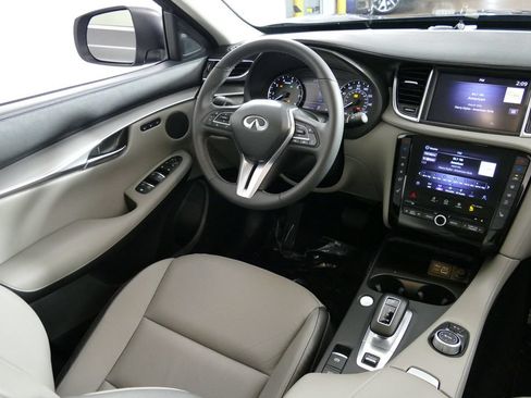 Used 2023 INFINITI QX50 Luxe AWD/4WD image 21