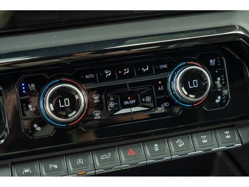 New 2026 GMC Sierra 1500 AT4X w/ LPO, Black Badging Package AWD/4WD image 29