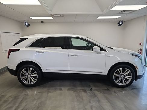 Certified 2023 Cadillac XT5 Premium Luxury w/ Technology Package AWD/4WD image 7