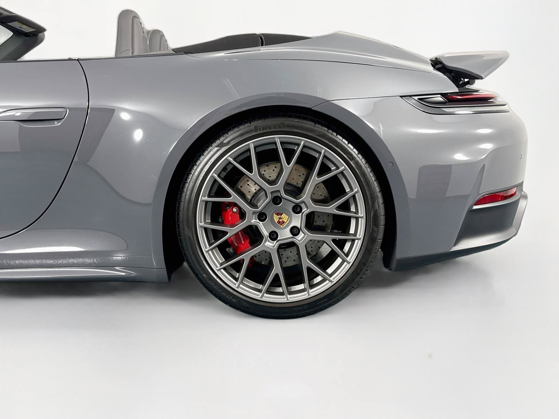 Used 2025 Porsche 911 Carrera S RWD image 31