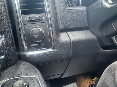 Used 2016 RAM 2500 Laramie w/ Convenience Group AWD/4WD image 36