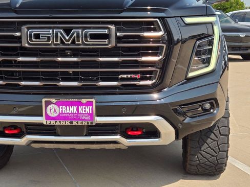 Used 2026 GMC Yukon AT4 Ultimate w/ LPO, Floor Liner Package AWD/4WD image 6