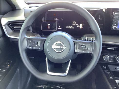 Used 2025 Nissan Kicks S image 19