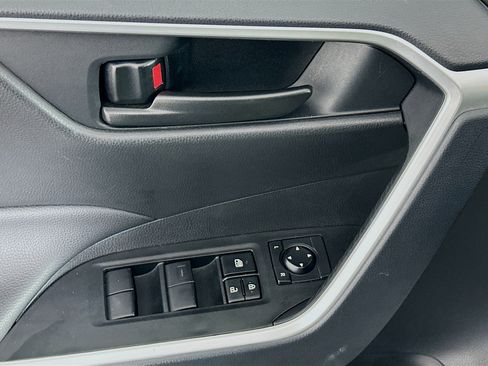 Used 2025 Toyota RAV4 LE image 15