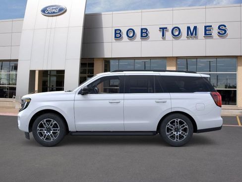 New 2025 Ford Expedition Active image 3