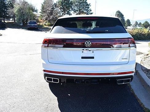 New 2026 Volkswagen Atlas Cross Sport SEL Premium R-Line AWD/4WD image 5