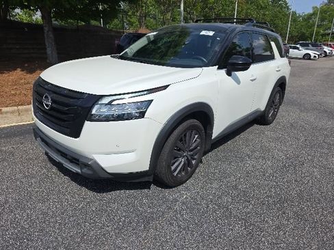 Certified 2023 Nissan Pathfinder SL w/ SL Premium Package FWD image 1