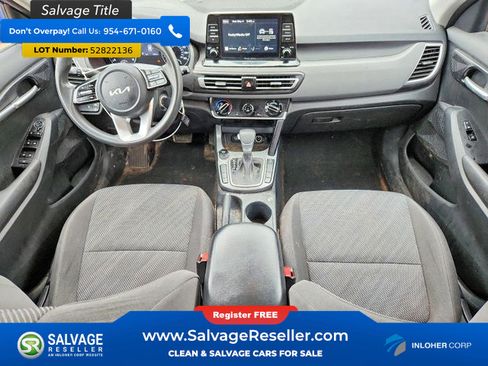 Used 2022 Kia Seltos LX AWD/4WD image 11