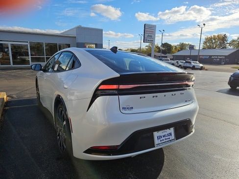 New 2026 Toyota Prius Plug-In Hybrid image 7