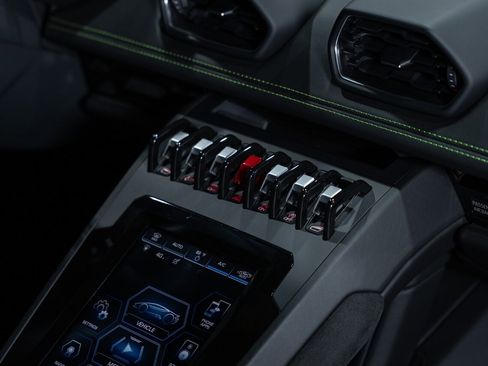 Used 2020 Lamborghini Huracan EVO image 58