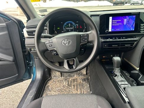 Certified 2025 Toyota Camry LE image 22