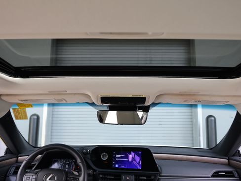 Used 2023 Lexus ES 350 w/ Premium Package image 31