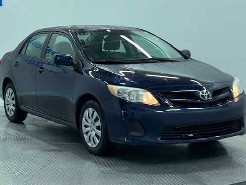 Used 2012 Toyota Corolla LE image 2