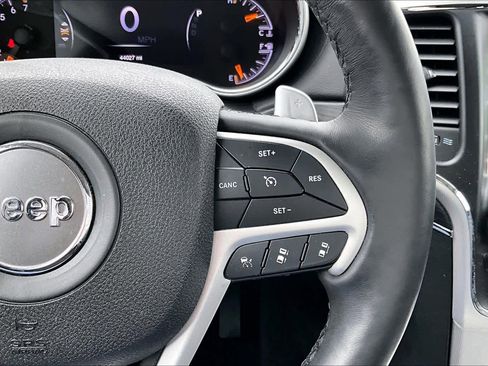 Used 2018 Jeep Grand Cherokee Summit image 24