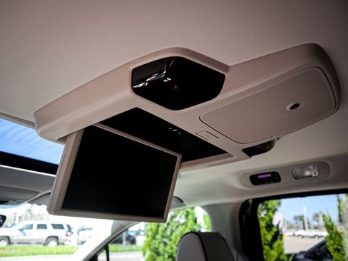 New 2026 Honda Odyssey Touring image 28