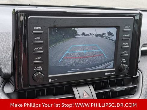 Used 2021 Toyota RAV4 LE FWD image 20