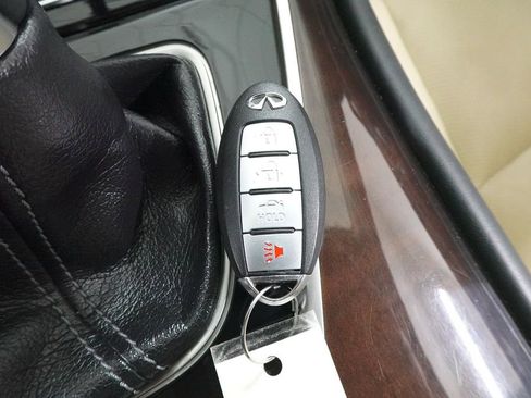 Used 2015 INFINITI Q50 Premium w/ Deluxe Technology Package AWD/4WD image 24