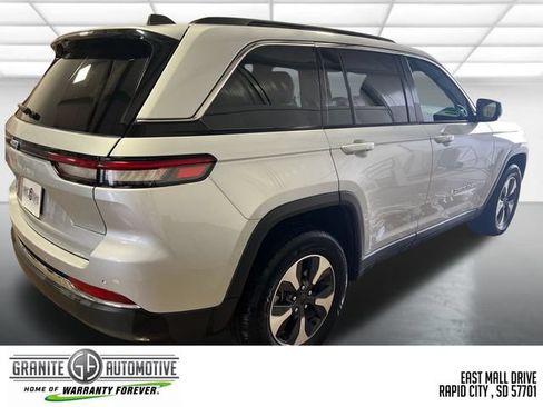 Used 2024 Jeep Grand Cherokee Limited 4xe AWD/4WD image 6