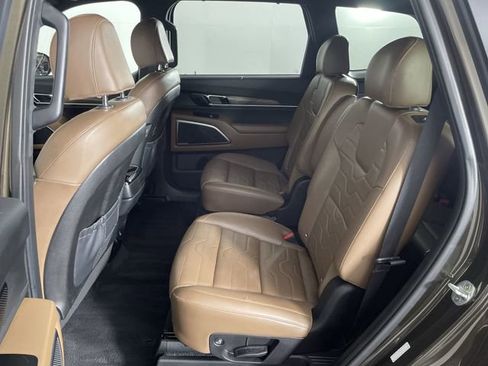 Used 2022 Kia Telluride SX w/ SX Prestige Package image 22