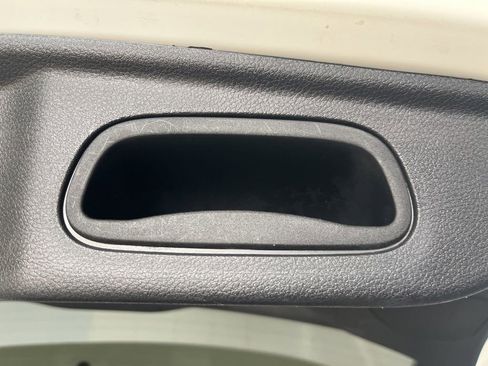 Used 2018 Jeep Compass Sport FWD image 14