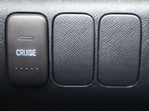 Used 2004 Honda CR-V LX image 28