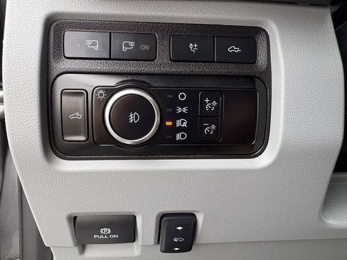 Used 2024 Ford F350 Limited image 16