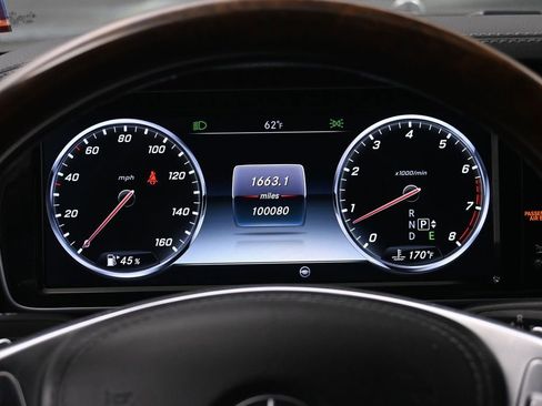 Used 2016 Mercedes-Benz S 550 4MATIC Sedan image 30