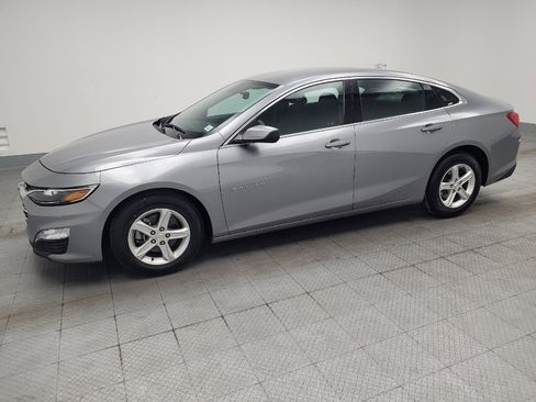 Used 2024 Chevrolet Malibu LT FWD image 2