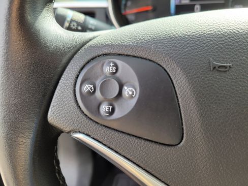 Used 2015 Chevrolet Impala LT image 10