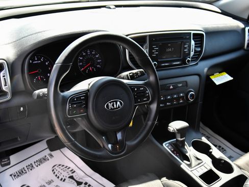 Used 2019 Kia Sportage LX AWD/4WD image 14