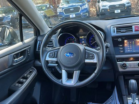 Used 2017 Subaru Outback 2.5i Limited image 23