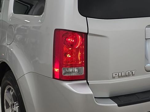 Used 2009 Honda Pilot Touring image 34