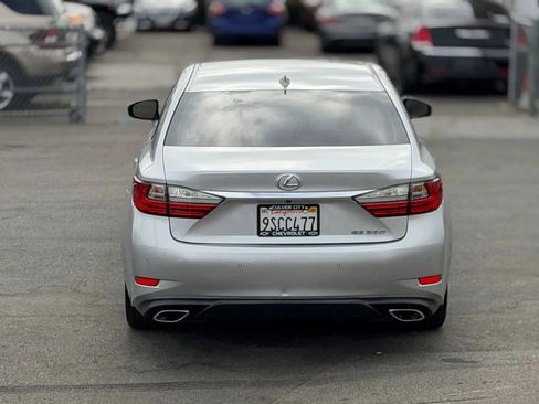 Used 2016 Lexus ES 350 w/ Navigation System Package image 13