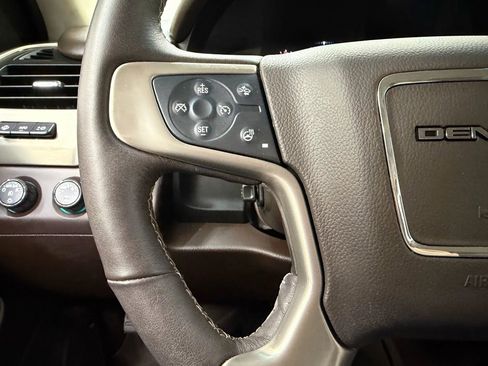 Used 2018 GMC Yukon XL Denali w/ Denali Ultimate Package image 30