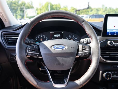 Used 2022 Ford Escape SEL w/ SEL Stealth AWD Package image 29