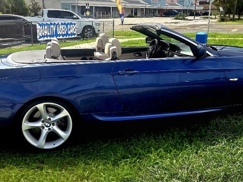 Used 2013 BMW 335i Convertible RWD image 2