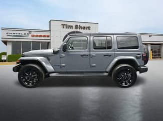 Used 2025 Jeep Wrangler Unlimited Sahara AWD/4WD video 2