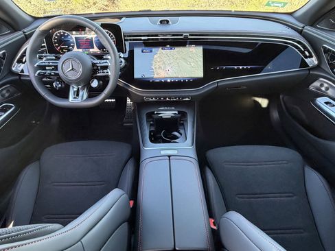 New 2026 Mercedes-Benz E 53 AMG e 4MATIC Sedan image 30