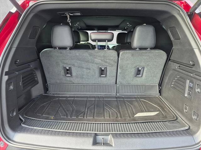 Used 2024 Chevrolet Traverse RS w/ LPO, Floor Liner Package FWD image 6