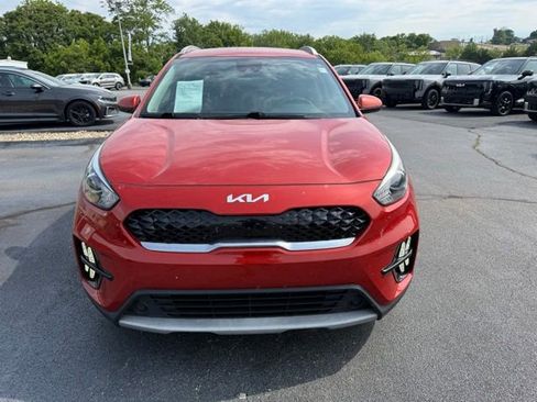 Used 2022 Kia Niro LXS FWD image 2