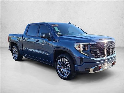 Used 2024 GMC Sierra 1500 Denali Ultimate AWD/4WD image 3