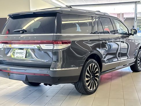 Used 2024 Lincoln Navigator L Black Label AWD/4WD image 4