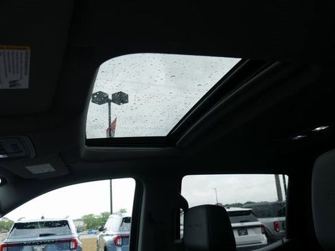 Used 2022 GMC Sierra 1500 Denali w/ Denali Reserve Package image 3