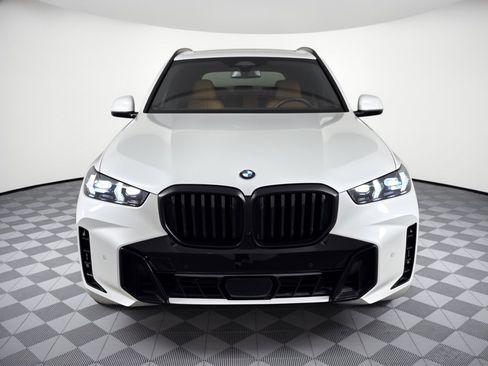 Used 2024 BMW X5 sDrive40i w/ M Sport Package RWD image 6