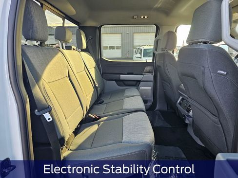 New 2025 Ford F350 XLT w/ Black Appearance Package image 15