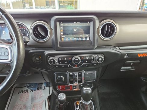 Used 2018 Jeep Wrangler Unlimited Rubicon image 21