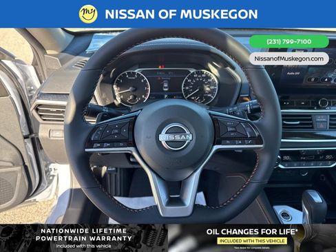 New 2025 Nissan Altima 2.5 SR w/ SR Premium Package image 15