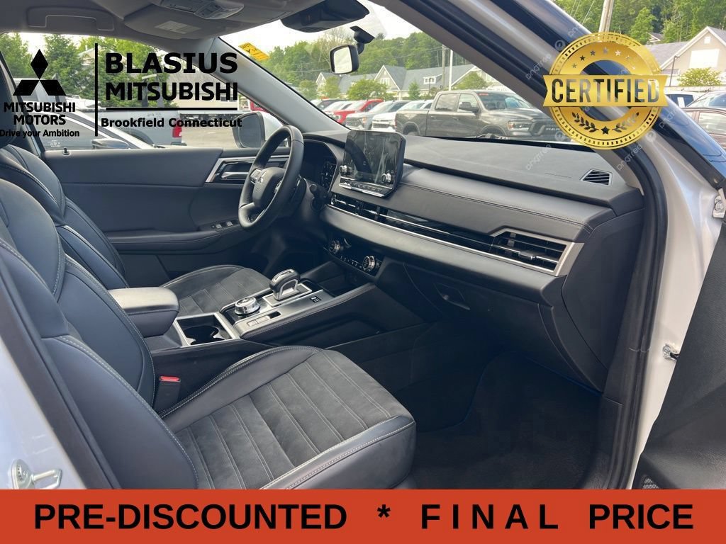 Used 2024 Mitsubishi Outlander 4WD Plug-In Hybrid image 41